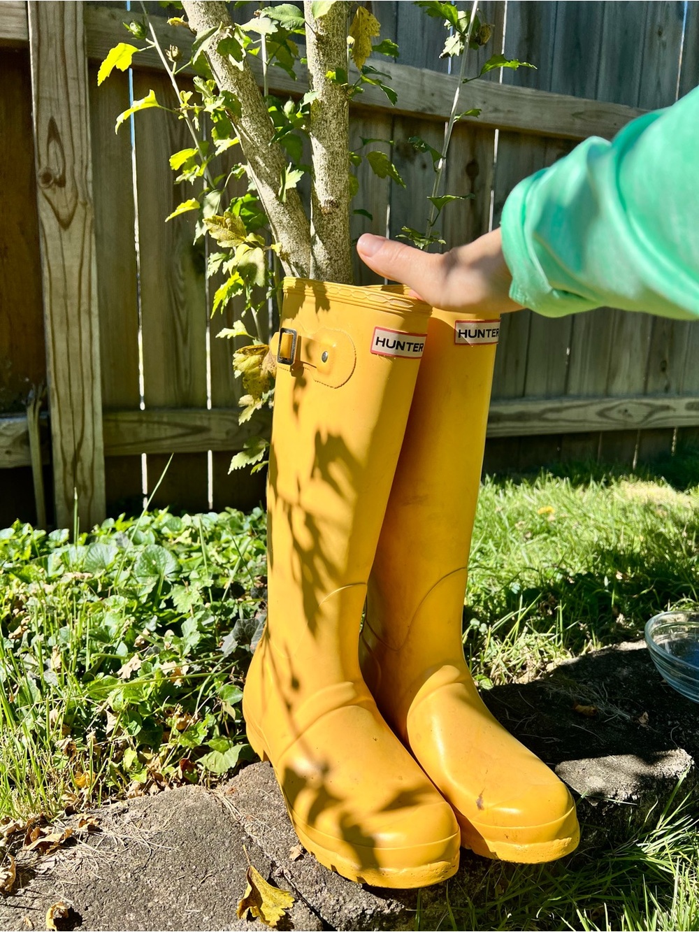 Hunter Original Tall Rubber Rain Boots in Vibrant Yellow 7 Model W23499 7F 6M - Picture 8 of 17